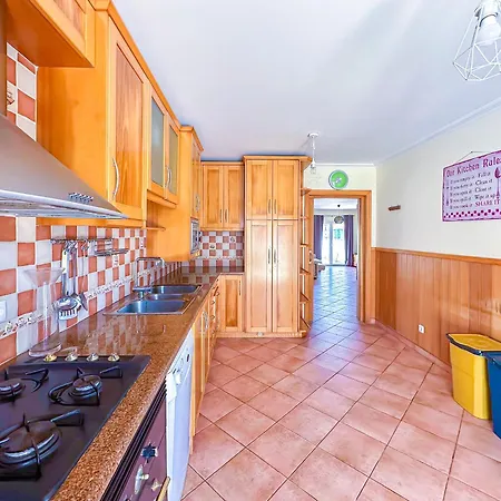 Bay Hostal *